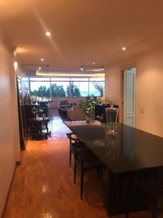 Imagem Apartamento com 4 Quartos à Venda, 220 m² em Copacabana - Rio De Janeiro Imagem Apartamento com 4 Quartos à Venda, 220 m² em Copacabana - Rio De Janeiro