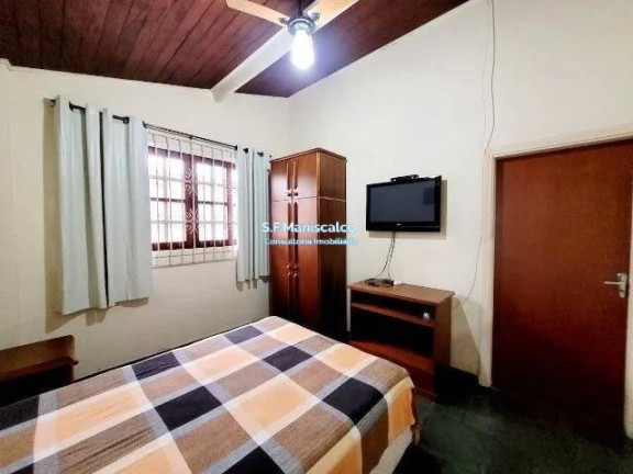 Imagem Casa com 5 Quartos para Alugar, 500 m² em Centro - Ubatuba