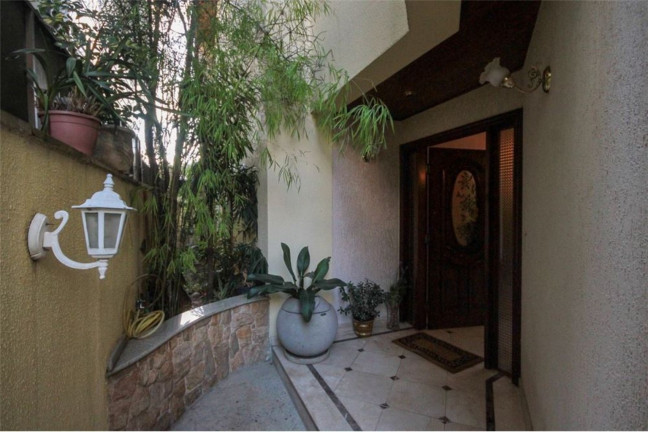 Imagem Casa com 4 Quartos à Venda, em Tremembé - São Paulo Imagem Casa com 4 Quartos à Venda, em Tremembé - São Paulo