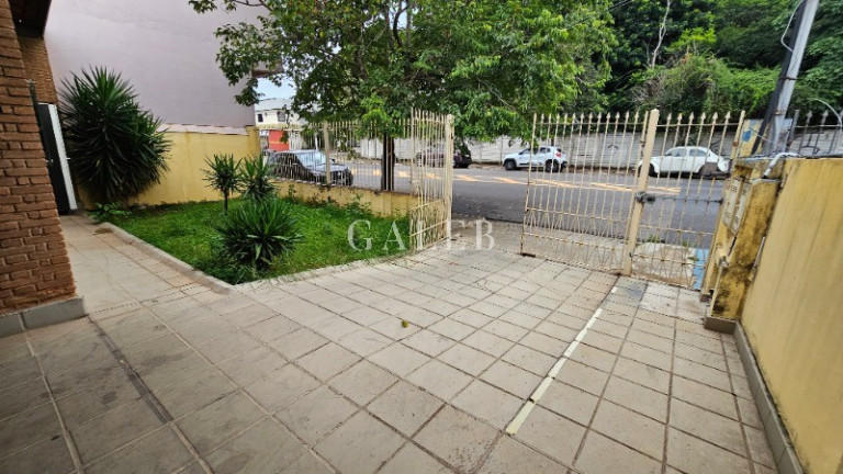 Imagem Casa com 3 Quartos à Venda, 226 m² em Alvinópolis - Atibaia Imagem Casa com 3 Quartos à Venda, 226 m² em Alvinópolis - Atibaia