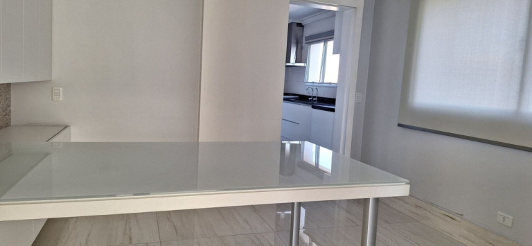 Imagem Imóvel com 4 Quartos à Venda, em Vila Suzana - São Paulo Imagem Imóvel com 4 Quartos à Venda, em Vila Suzana - São Paulo