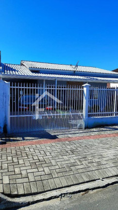 Casa com 2 Quartos à Venda, 160 m² em Aventureiro - Joinville