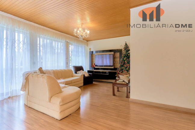 Imagem Casa com 3 Quartos à Venda, 200 m² em São Braz - Curitiba