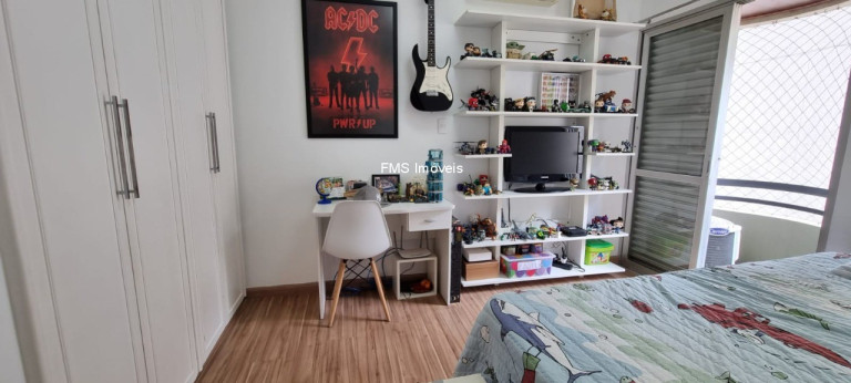 Imagem Imóvel com 4 Quartos à Venda, 138 m² em Aclimação - São Paulo Imagem Imóvel com 4 Quartos à Venda, 138 m² em Aclimação - São Paulo