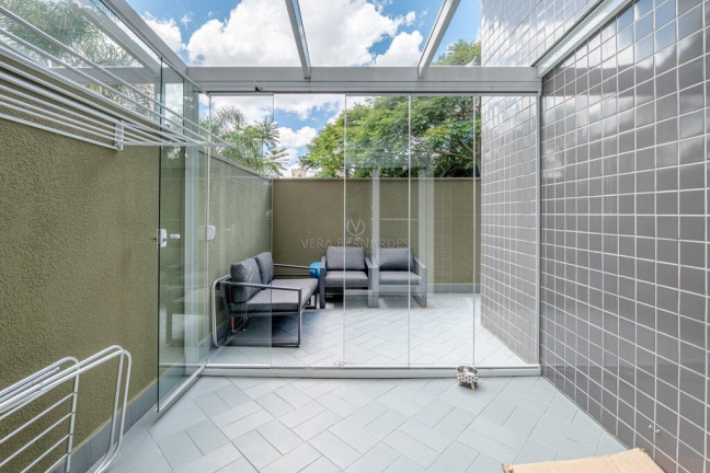 Imagem Imóvel com 3 Quartos à Venda, 150 m² em Cristal - Porto Alegre Imagem Imóvel com 3 Quartos à Venda, 150 m² em Cristal - Porto Alegre