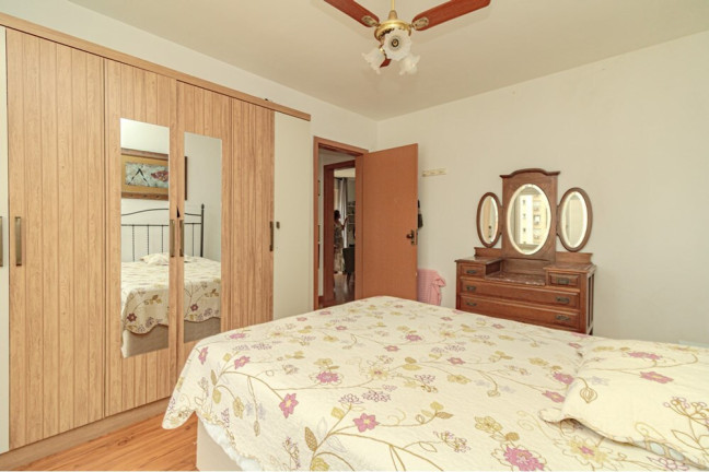Imagem Imóvel com 2 Quartos à Venda, 74 m² em Passo Da Areia - Porto Alegre Imagem Imóvel com 2 Quartos à Venda, 74 m² em Passo Da Areia - Porto Alegre