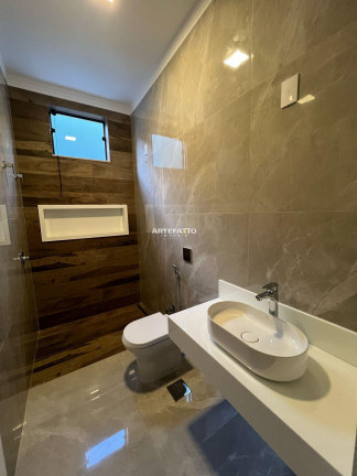 Imagem Casa com 3 Quartos à Venda, 167 m² Imagem Casa com 3 Quartos à Venda, 167 m²