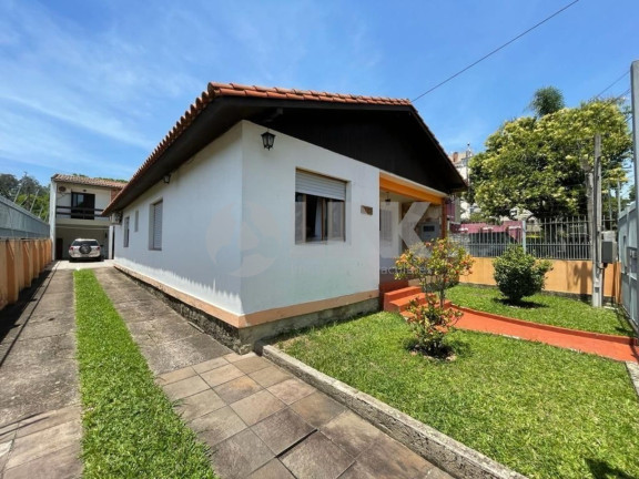Imagem Casa com 3 Quartos à Venda, 363 m² em Tristeza - Porto Alegre Imagem Casa com 3 Quartos à Venda, 363 m² em Tristeza - Porto Alegre