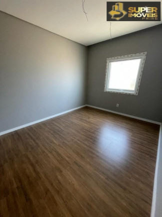 Imagem Casa com 3 Quartos à Venda, 420 m² em Laranjal - Pelotas