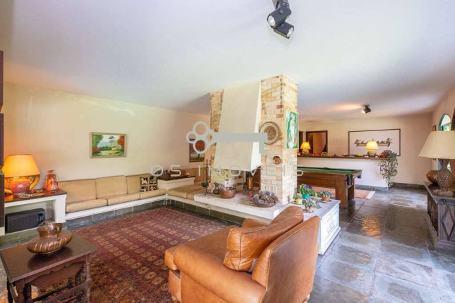 Imagem Casa com 6 Quartos à Venda, em Parque Silvino Pereira - Cotia Imagem Casa com 6 Quartos à Venda, em Parque Silvino Pereira - Cotia