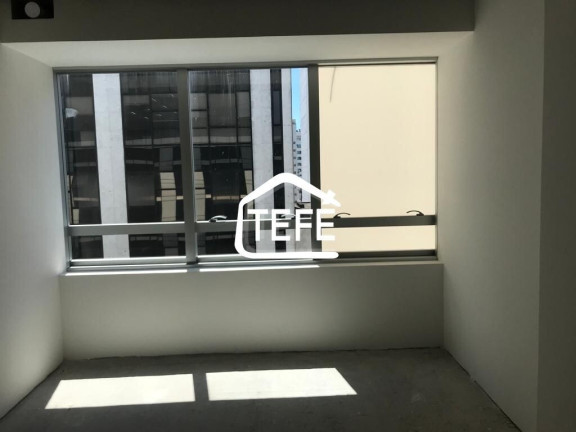 Sala Comercial à Venda, 30 m² em Centro - Rio De Janeiro