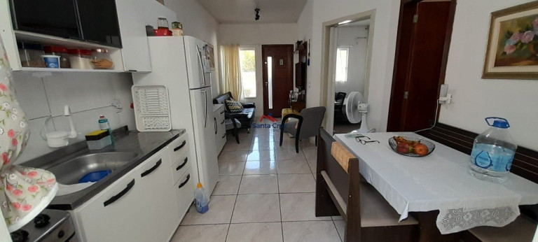 Imagem Casa com 2 Quartos à Venda, 75 m² em São João Do Rio Vermelho - Florianópolis