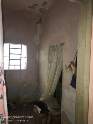 Imagem Casa com 4 Quartos à Venda, 432 m² em Saracuruna - Duque De Caxias