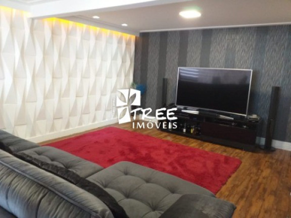 Imagem Casa com 3 Quartos à Venda, 320 m² em Arujá Country Club - Arujá Imagem Casa com 3 Quartos à Venda, 320 m² em Arujá Country Club - Arujá