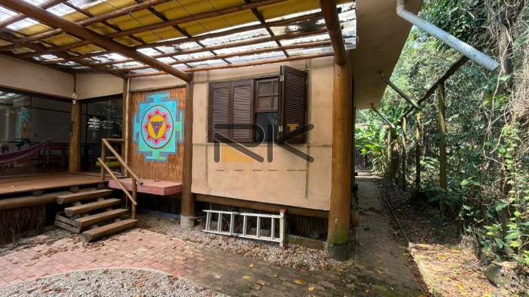 Imagem Casa com 3 Quartos à Venda, 180 m² em Barra Da Lagoa - Ubatuba Imagem Casa com 3 Quartos à Venda, 180 m² em Barra Da Lagoa - Ubatuba