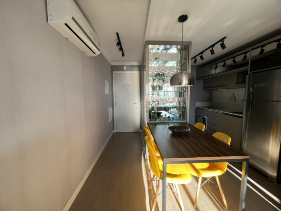 Imagem Apartamento com 1 Quarto à Venda, 48 m² em Coqueiros - Florianópolis