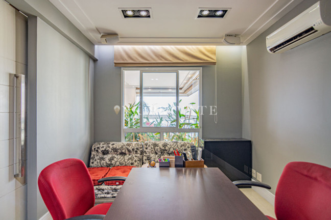 Imagem Apartamento com 4 Quartos à Venda, 206 m² em Vila Romana - São Paulo