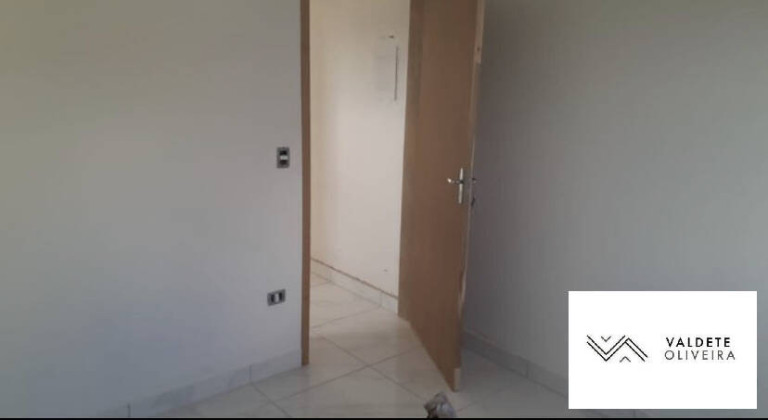 Imagem Casa com 2 Quartos à Venda,  em Jardim Do Marquês - Jacareí