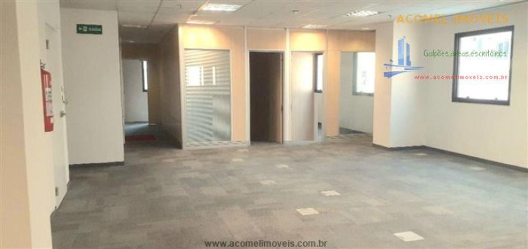 Imóvel Comercial à Venda, 5.341 m² em Gonzaga - Santos
