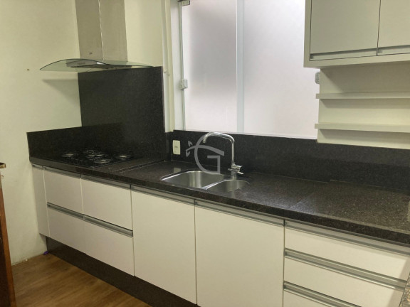 Imagem Casa com 5 Quartos à Venda, em Boa Vista - Joinville Imagem Casa com 5 Quartos à Venda, em Boa Vista - Joinville
