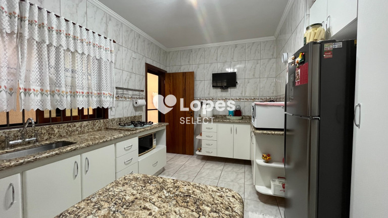 Imagem Casa com 3 Quartos à Venda, 190 m² em Santo Antônio - Louveira Imagem Casa com 3 Quartos à Venda, 190 m² em Santo Antônio - Louveira