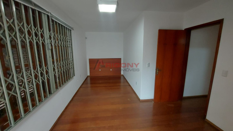 Imagem Sobrado com 4 Quartos para Alugar, 282 m² em Centro - Santa Maria Imagem Sobrado com 4 Quartos para Alugar, 282 m² em Centro - Santa Maria