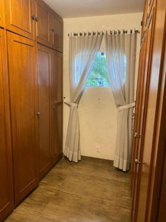 Imagem Casa com 3 Quartos à Venda, 350 m² em Interlagos - São Paulo Imagem Casa com 3 Quartos à Venda, 350 m² em Interlagos - São Paulo