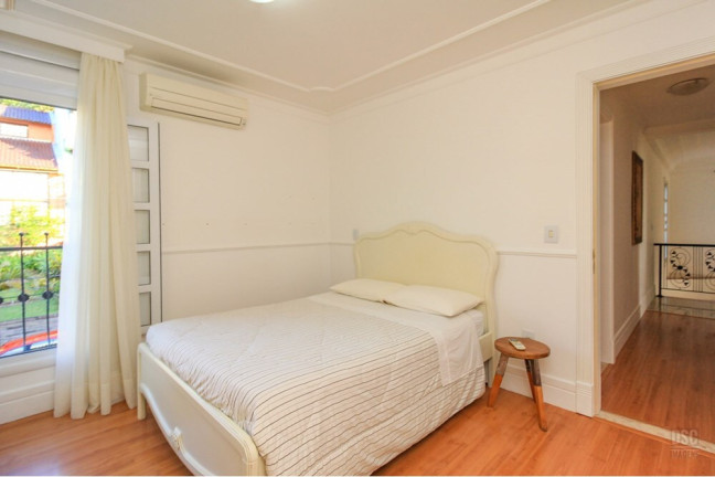 Imagem Casa com 4 Quartos à Venda, 620 m² em Nonoai - Porto Alegre Imagem Casa com 4 Quartos à Venda, 620 m² em Nonoai - Porto Alegre