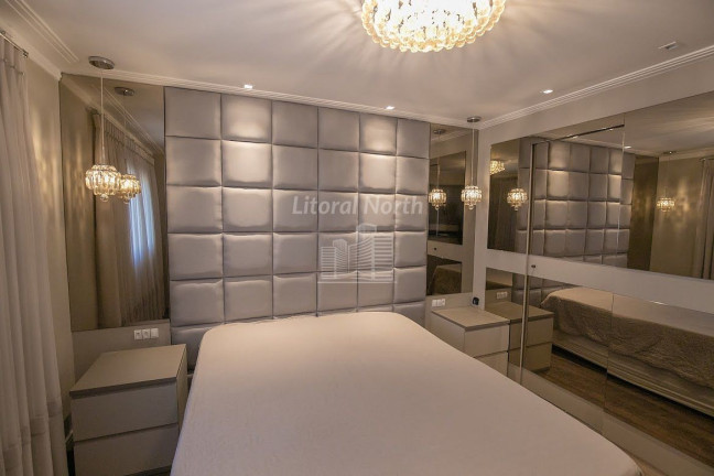 Imagem Cobertura com 5 Quartos à Venda, 261 m² em Barra Sul - Balneário Camboriú Imagem Cobertura com 5 Quartos à Venda, 261 m² em Barra Sul - Balneário Camboriú