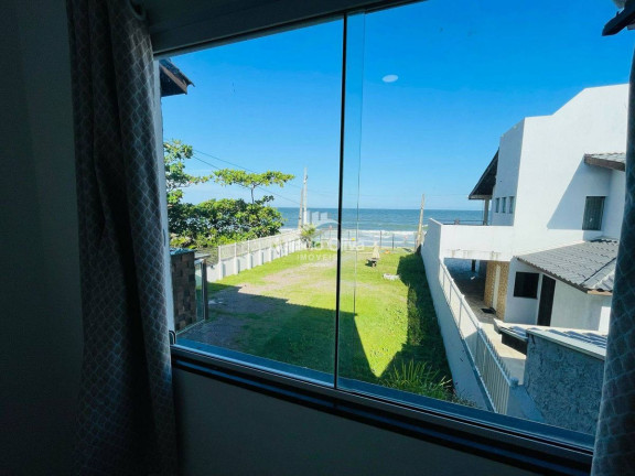 Sobrado com 3 Quartos à Venda, 79 m² em Barra Do Sai - Itapoá