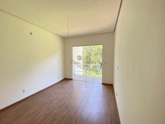 Imagem Casa com 4 Quartos à Venda, 220 m² em Granja Guarani - Teresópolis Imagem Casa com 4 Quartos à Venda, 220 m² em Granja Guarani - Teresópolis