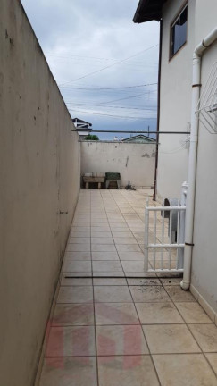 Imagem Imóvel com 4 Quartos à Venda, 