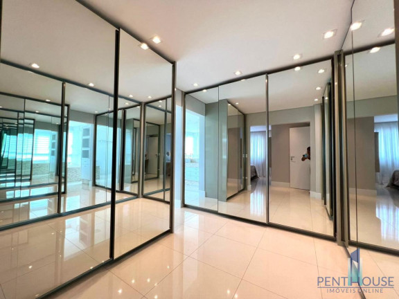 Imagem Cobertura com 4 Quartos à Venda, 241 m² em Centro - Balneário Camboriú Imagem Cobertura com 4 Quartos à Venda, 241 m² em Centro - Balneário Camboriú