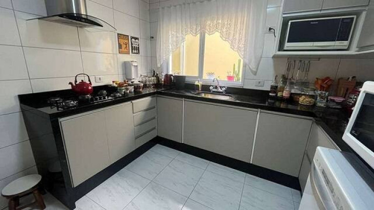 Imagem Casa com 3 Quartos à Venda, 131 m² em Chácara Canta Galo - Cotia Imagem Casa com 3 Quartos à Venda, 131 m² em Chácara Canta Galo - Cotia