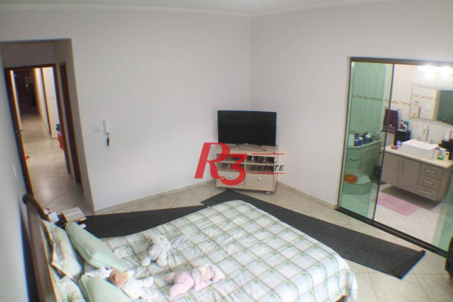 Imagem Sobrado com 3 Quartos à Venda, 300 m² em Aparecida - Santos