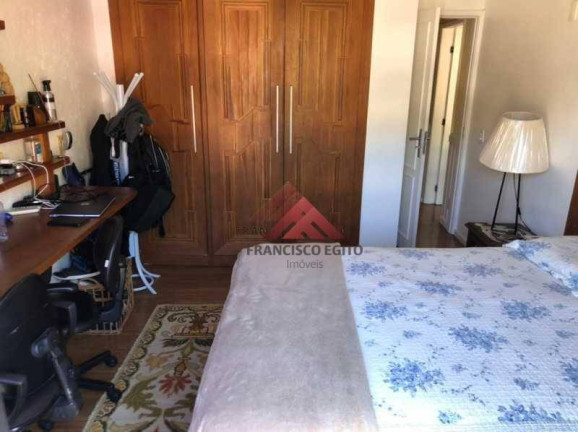 Imagem Casa com 4 Quartos à Venda, 380 m² em São Francisco - Niterói Imagem Casa com 4 Quartos à Venda, 380 m² em São Francisco - Niterói