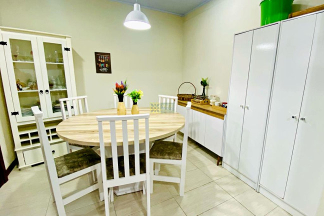 Imagem Casa com 4 Quartos à Venda, 130 m² em José Amândio - Bombinhas Imagem Casa com 4 Quartos à Venda, 130 m² em José Amândio - Bombinhas