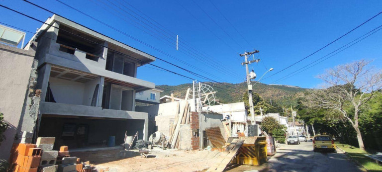 Imagem Casa com 3 Quartos à Venda, 309 m² em Parque Arco Iris - Atibaia Imagem Casa com 3 Quartos à Venda, 309 m² em Parque Arco Iris - Atibaia