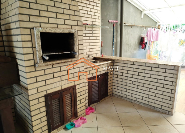 Imagem Casa com 4 Quartos à Venda, 212 m² em Costa E Silva - Joinville Imagem Casa com 4 Quartos à Venda, 212 m² em Costa E Silva - Joinville