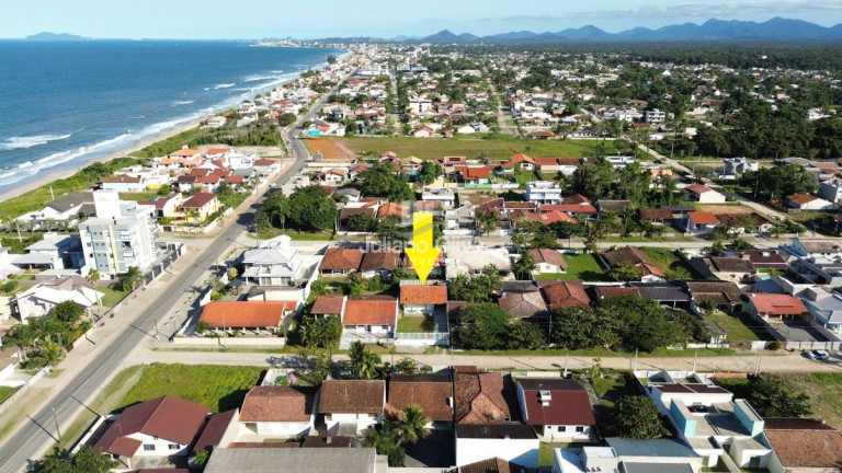 Imagem Casa com 2 Quartos à Venda, 107 m² em Barra Do Sai - Itapoá