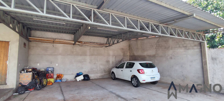 Imagem Casa com 5 Quartos à Venda, 582 m² em Santa Felicidade - Cascavel