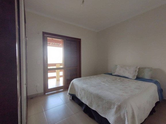 Imagem Casa à Venda, em Atibaia Imagem Casa à Venda, em Atibaia