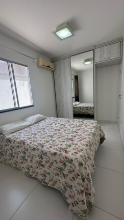 Imagem Casa com 3 Quartos à Venda, 220 m² em Sim - Feira De Santana Imagem Casa com 3 Quartos à Venda, 220 m² em Sim - Feira De Santana