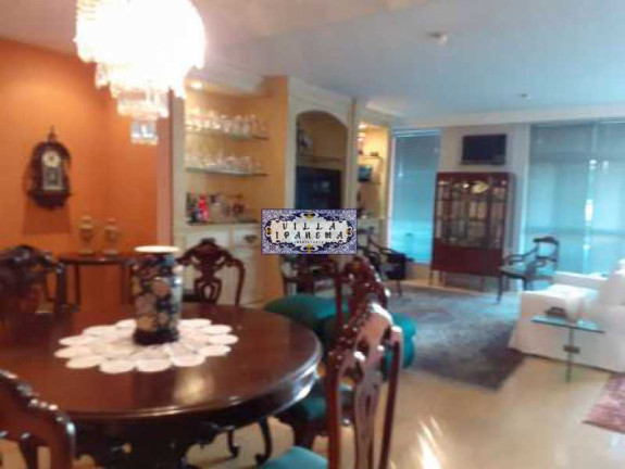 Imagem Apartamento com 3 Quartos à Venda, 206 m² em Lagoa - Rio De Janeiro Imagem Apartamento com 3 Quartos à Venda, 206 m² em Lagoa - Rio De Janeiro
