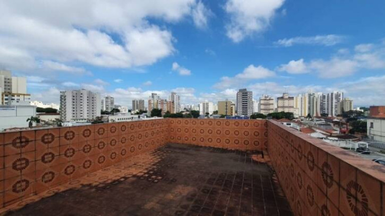 Imagem Sobrado com 2 Quartos à Venda, 813 m² em Centro - Taubaté
