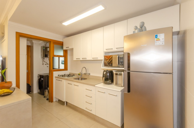 Imagem Imóvel com 2 Quartos à Venda, 72 m² em Passo Da Areia - Porto Alegre