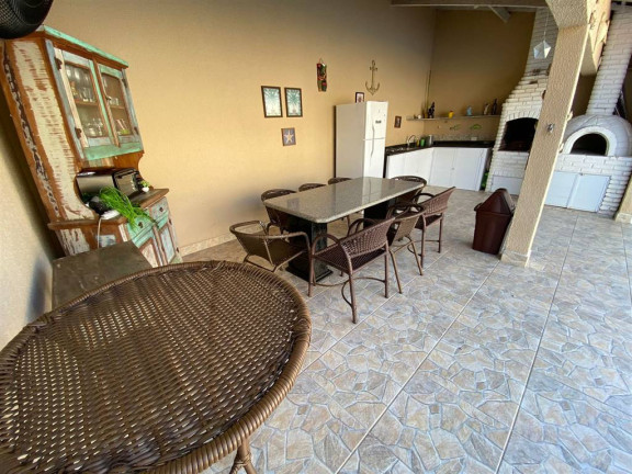 Imagem Casa com 4 Quartos à Venda, 384 m² em Flórida - Praia Grande Imagem Casa com 4 Quartos à Venda, 384 m² em Flórida - Praia Grande