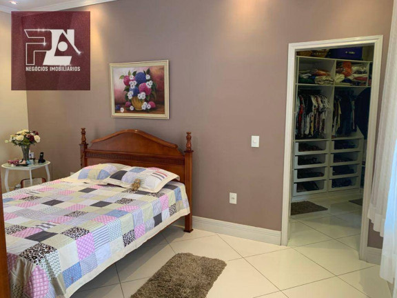 Imagem Casa com 2 Quartos à Venda, 300 m² em Centro - Lorena Imagem Casa com 2 Quartos à Venda, 300 m² em Centro - Lorena