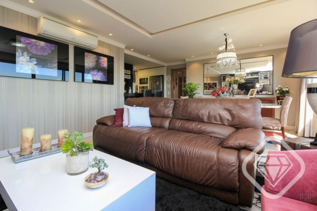 Imagem Apartamento com 3 Quartos à Venda, 126 m² em Ipanema - Porto Alegre Imagem Apartamento com 3 Quartos à Venda, 126 m² em Ipanema - Porto Alegre