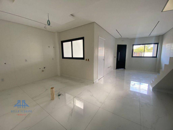 Imagem Casa com 3 Quartos à Venda, 150 m² em São João Do Rio Vermelho - Florianópolis Imagem Casa com 3 Quartos à Venda, 150 m² em São João Do Rio Vermelho - Florianópolis